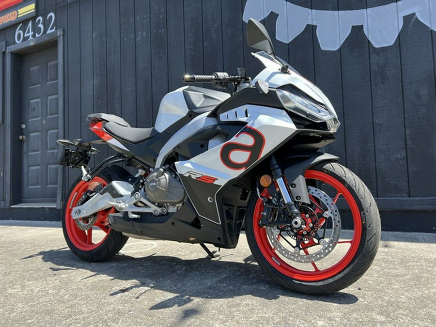 2025 Aprilia RS457