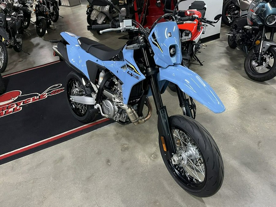 2025 Suzuki DR-Z 4SM