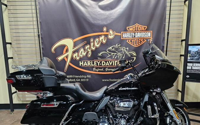 2021 Harley-Davidson® Road Glide® Limited Vivid Black - Black Finish