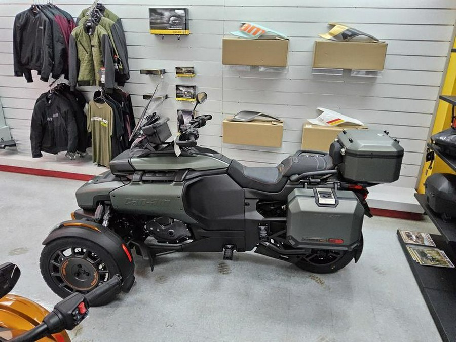 2025 Can-Am® Canyon Redrock