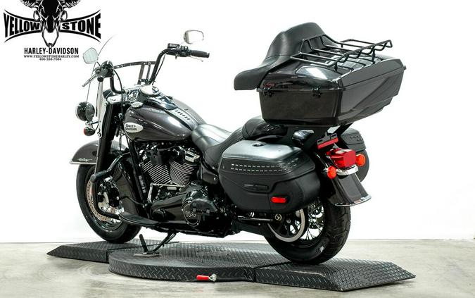 2020 Harley-Davidson® Heritage Classic 114 Black Jack Metalic