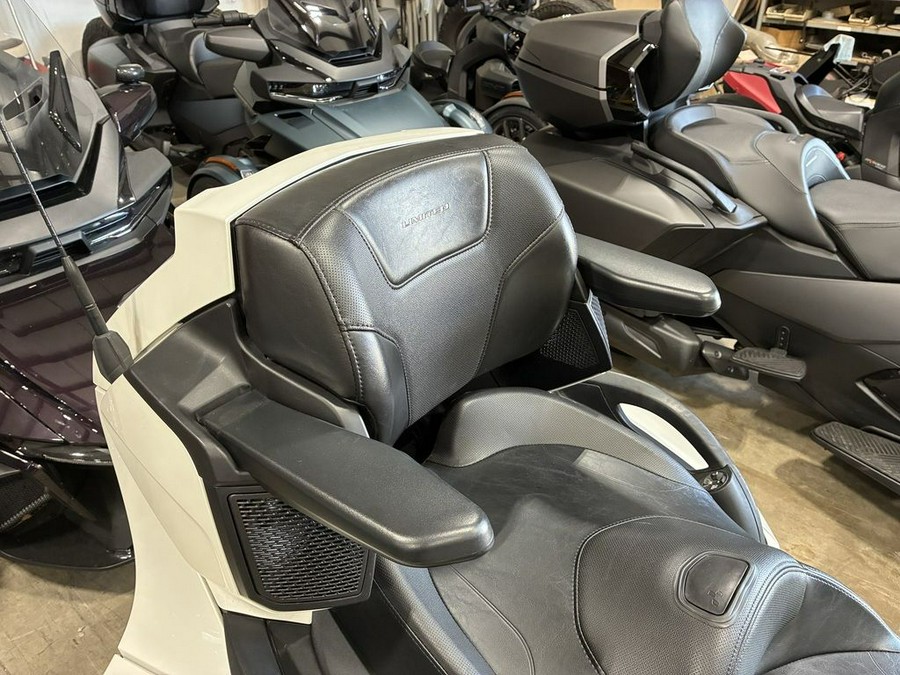 2018 Can-Am® Spyder® RT Limited Dark