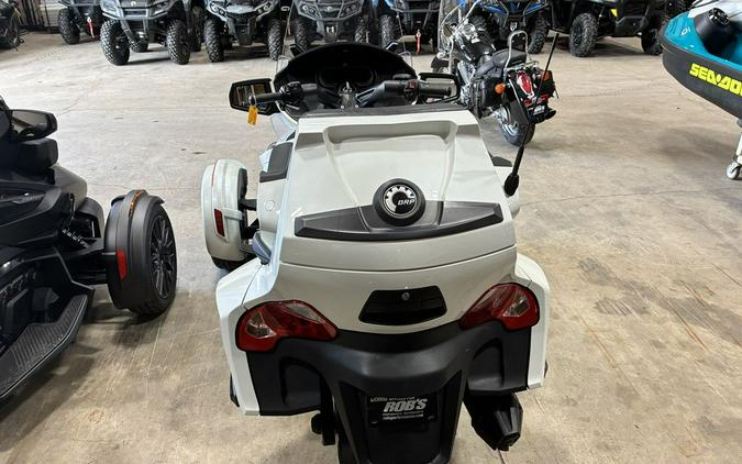 2018 Can-Am® Spyder® RT Limited Dark