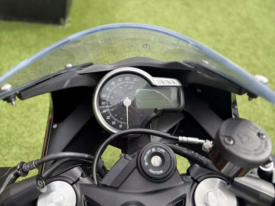 2026 Triumph Thruxton 400