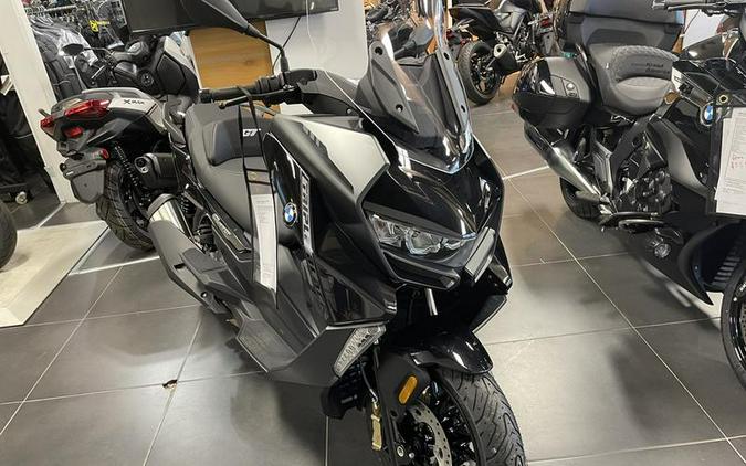 2023 BMW C 400 GT Triple Black