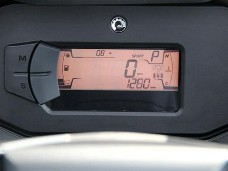 2026 Can-Am Defender MAX X MR HD11 With Half-Doors