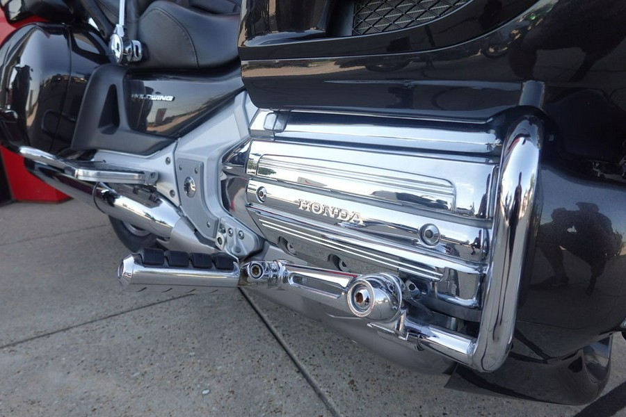 2010 Honda Gold Wing® Audio / Comfort