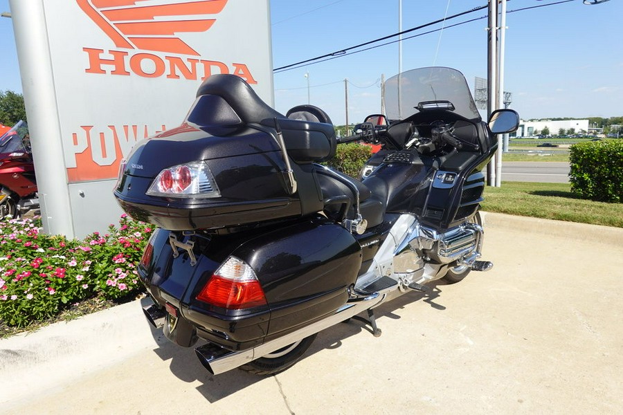 2010 Honda Gold Wing® Audio / Comfort