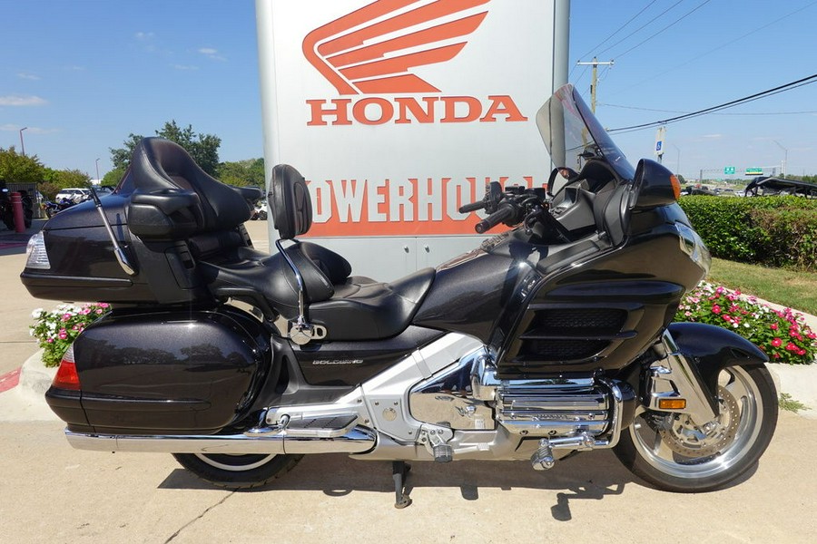 2010 Honda Gold Wing® Audio / Comfort