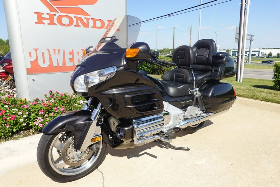 2010 Honda Gold Wing® Audio / Comfort