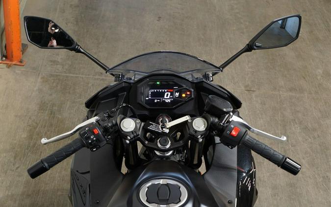 2026 Kawasaki Ninja 500 ABS Metallic Flat Spark Black