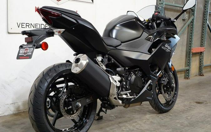 2026 Kawasaki Ninja 500 ABS Metallic Flat Spark Black