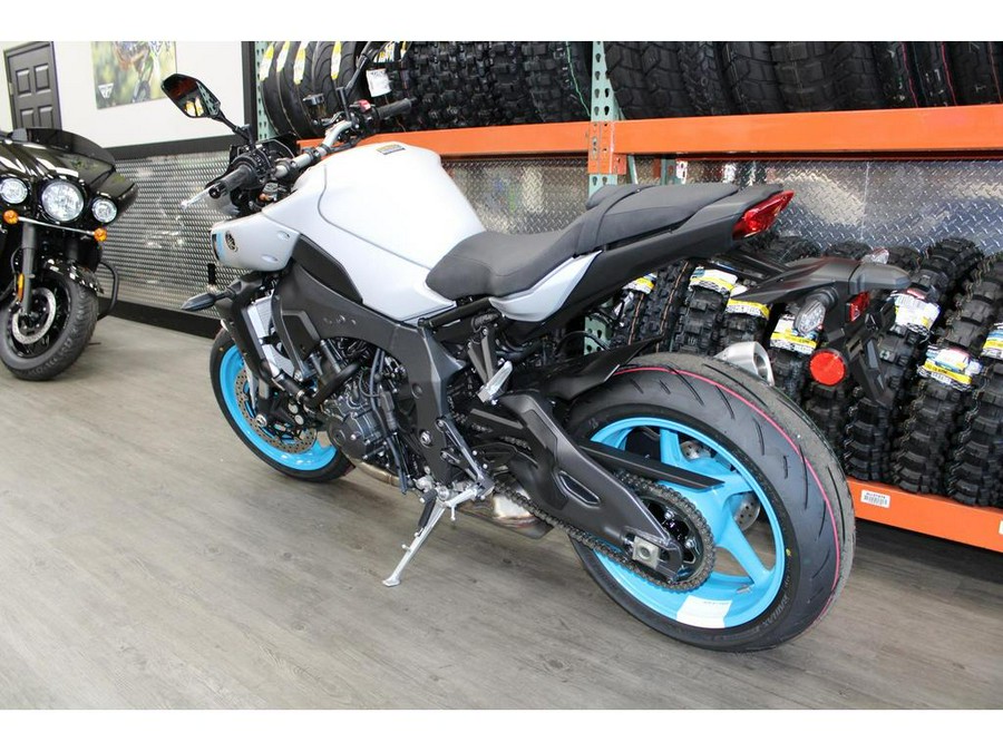 2025 Yamaha MT-10