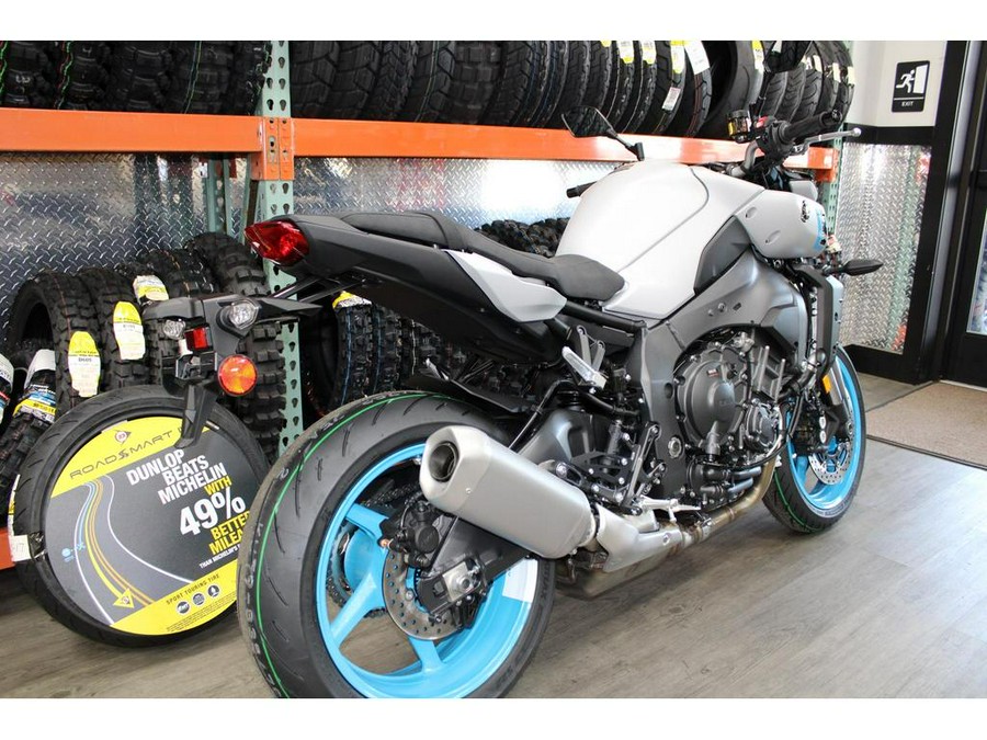 2025 Yamaha MT-10