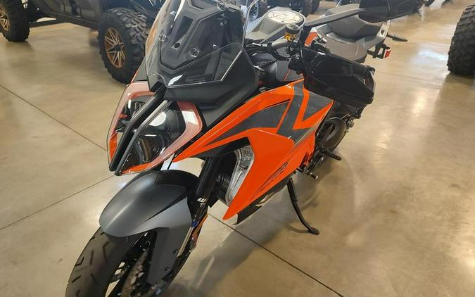 2024 KTM 1290 Super Duke GT