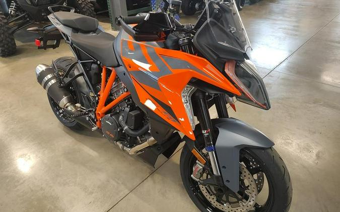 2024 KTM 1290 Super Duke GT