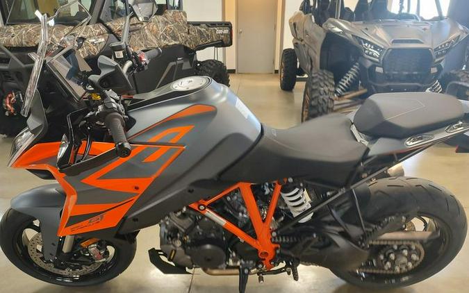 2024 KTM 1290 Super Duke GT