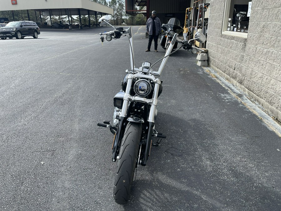 2025 Harley-Davidson Breakout®