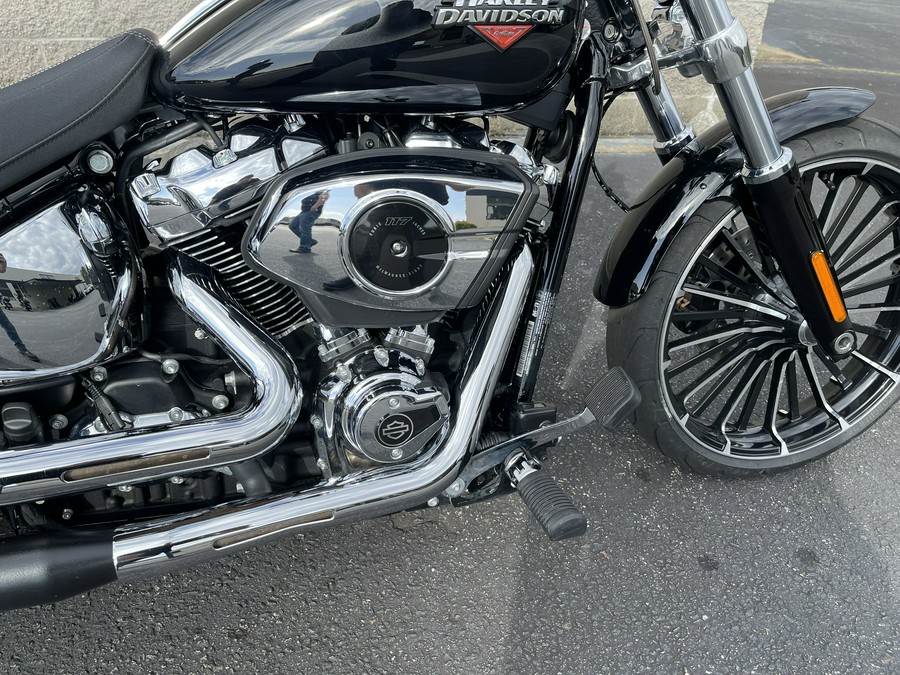 2025 Harley-Davidson Breakout®