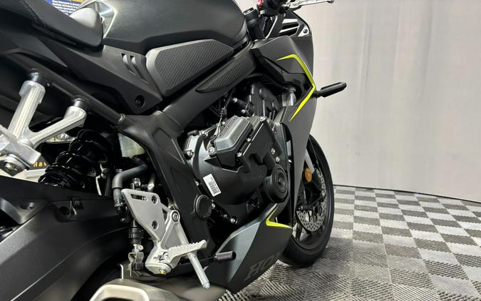 2026 Honda CBR650R E-Clutch