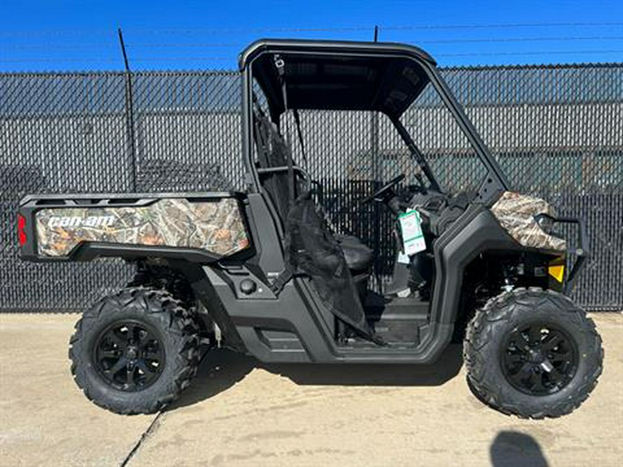 2024 Can-Am Defender XT HD7