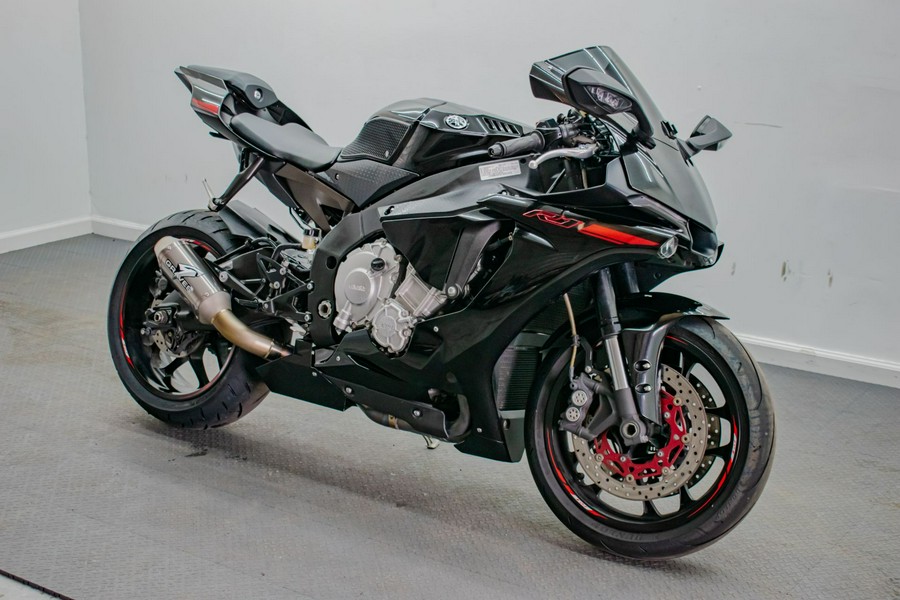 2015 Yamaha YZF-R1