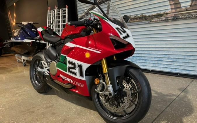 2024 Ducati Panigale V2 Bayliss 1st Championship Livery