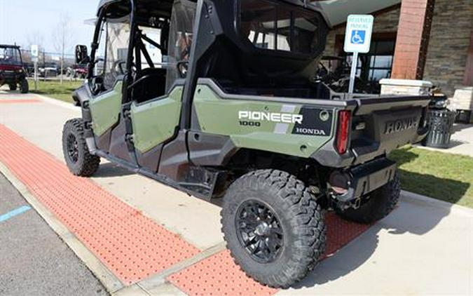 2023 Honda Pioneer 1000-6 Deluxe Crew