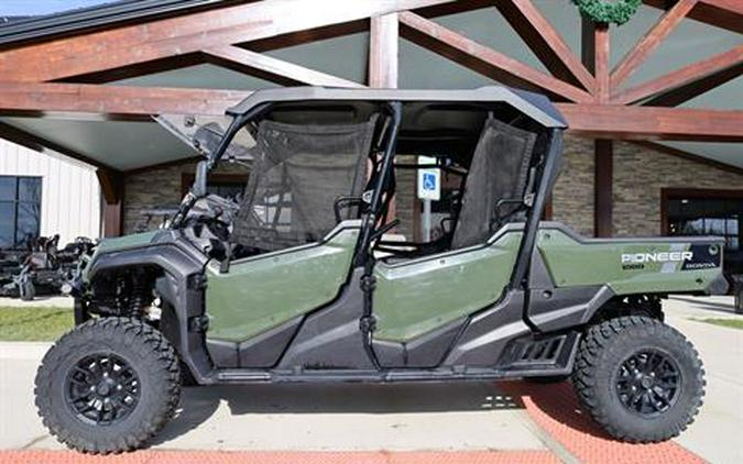 2023 Honda Pioneer 1000-6 Deluxe Crew