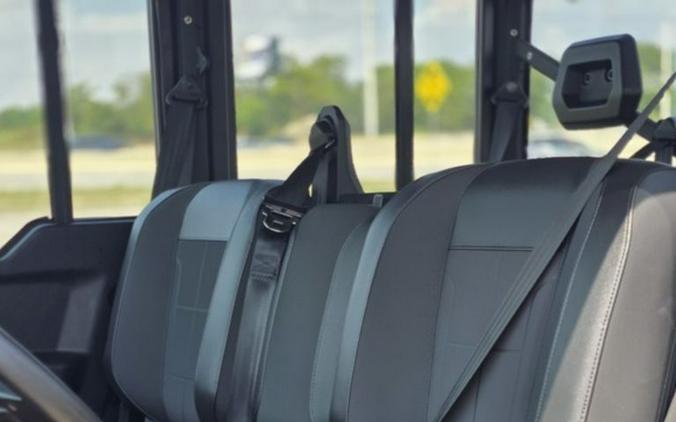 2026 Can-Am® Defender MAX XT CAB HD11
