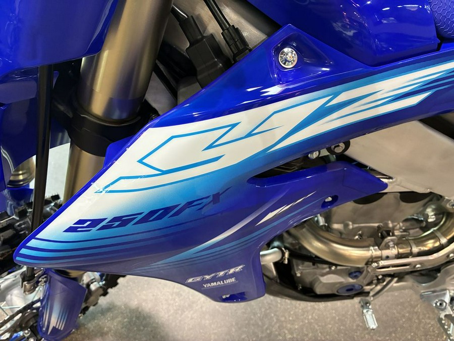 2027 Yamaha YZ250FX