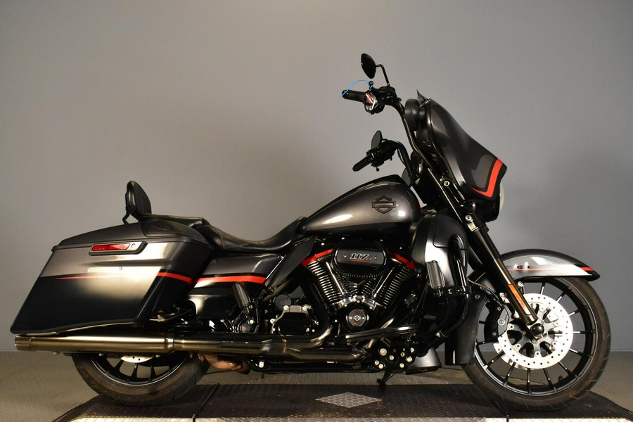 2018 Harley-Davidson CVO Street Glide Dark Alloy & Black Denim