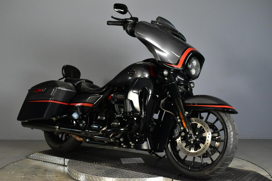 2018 Harley-Davidson CVO Street Glide Dark Alloy & Black Denim
