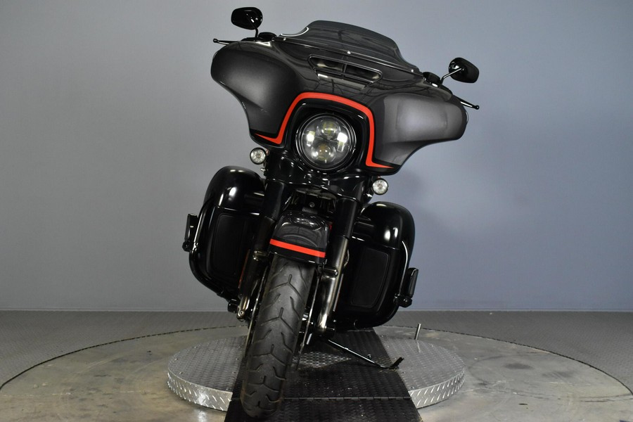 2018 Harley-Davidson CVO Street Glide Dark Alloy & Black Denim