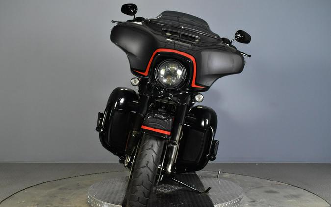 2018 Harley-Davidson CVO Street Glide Dark Alloy & Black Denim