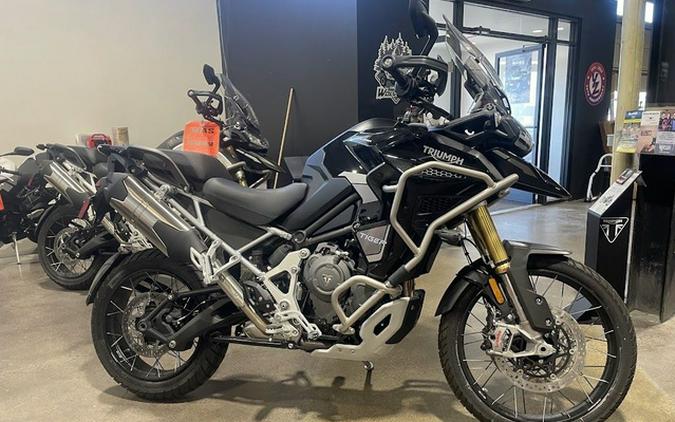 2023 Triumph Tiger 1200 Rally Explorer Sapphire Black