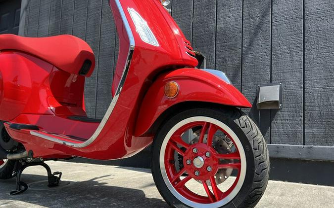 2025 Vespa Primavera 150 Red