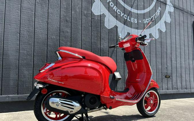 2025 Vespa Primavera 150 Red