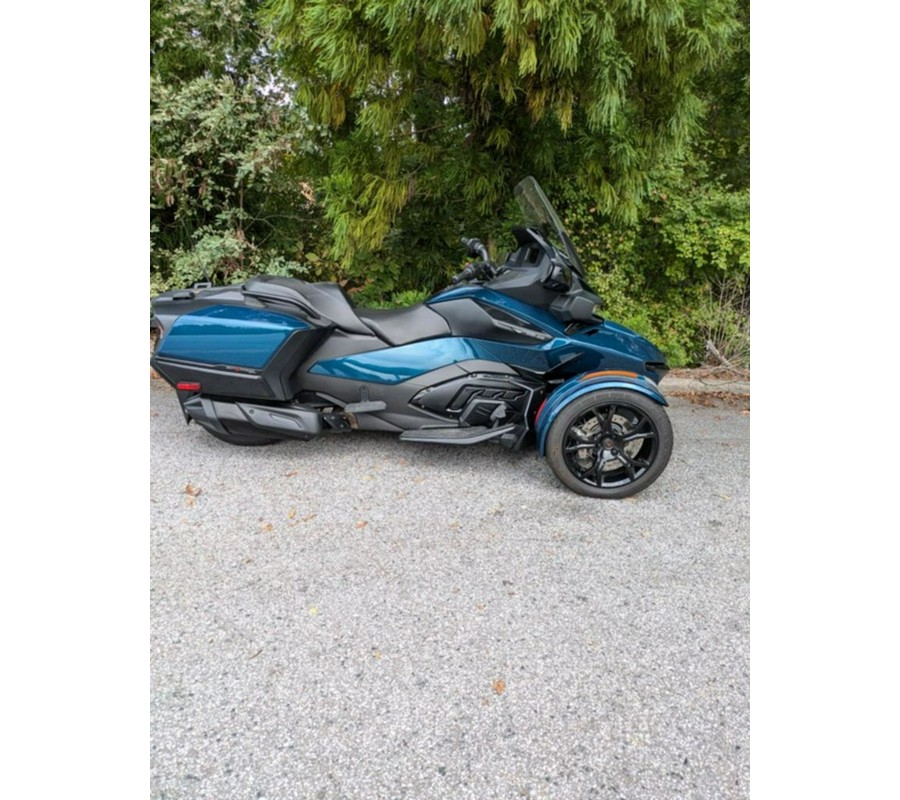 2021 Can-Am™ Spyder RT Base