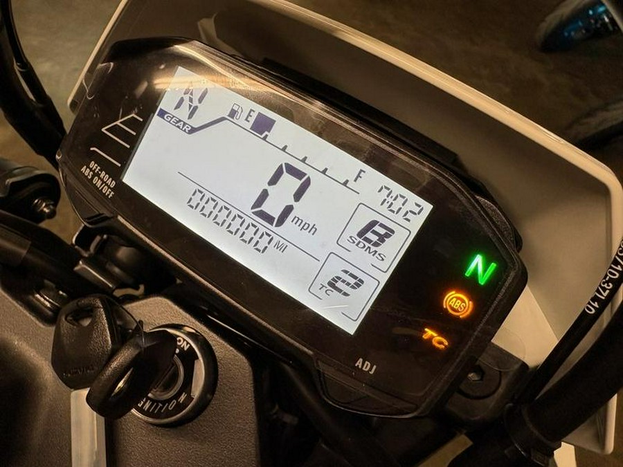 2025 Suzuki DR-Z4SMM5