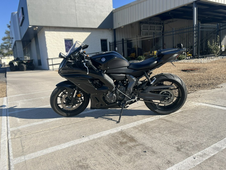 2023 YAMAHA YZF-R7 - A005052