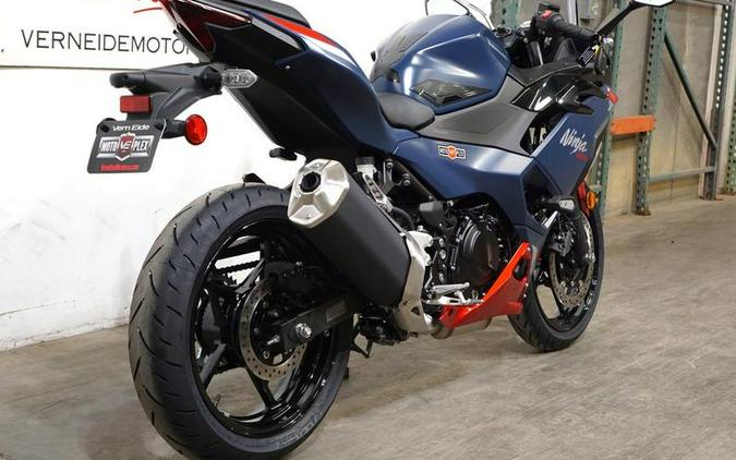 2026 Kawasaki Ninja® 500 ABS Metallic Matte Twilight Blue