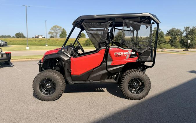 2025 Honda Pioneer 1000-5 Deluxe