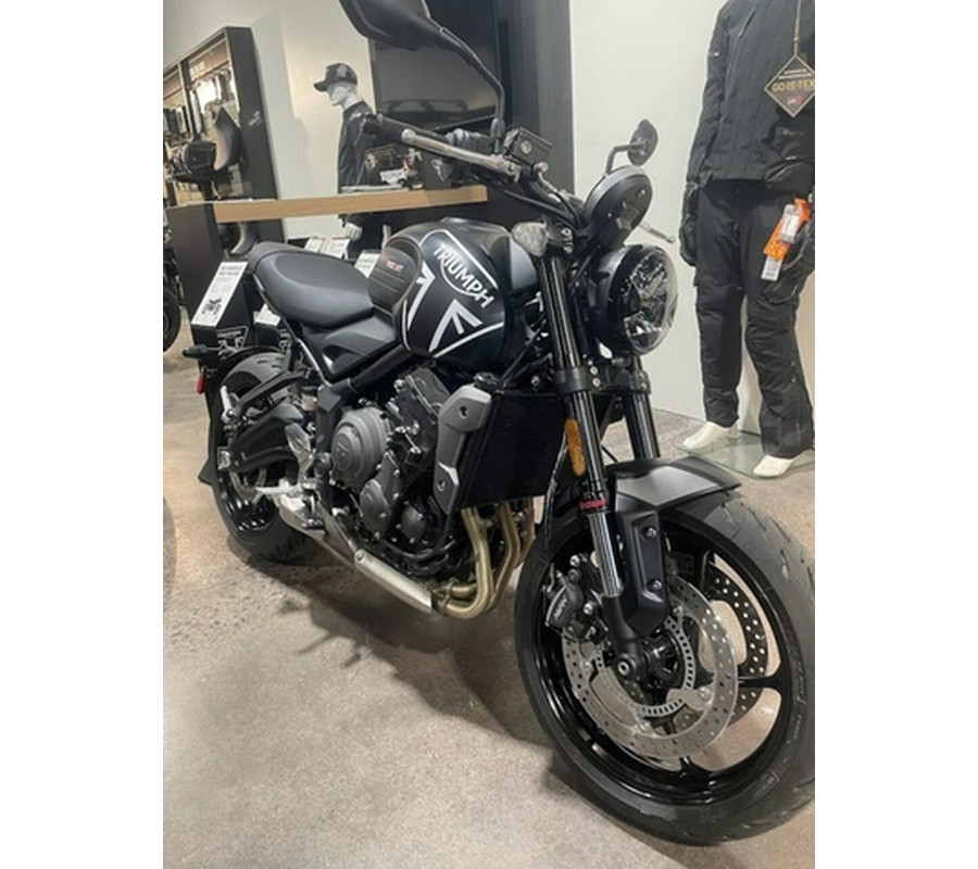 2023 Triumph Trident 660 Matte Jet Black Matte Silver Ice