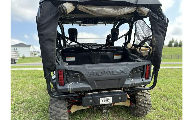 2017 Honda Pioneer 1000-5 LE