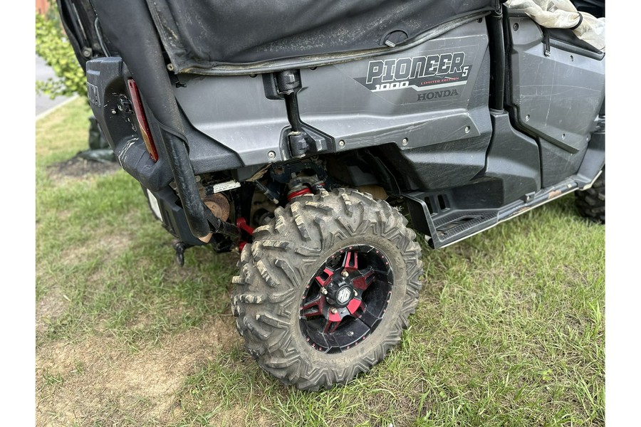 2017 Honda Pioneer 1000-5 LE