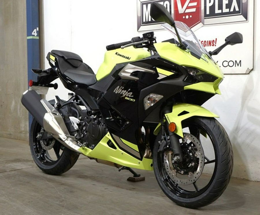2026 Kawasaki Ninja 500 ABS Metallic Yellowish GreenEbony