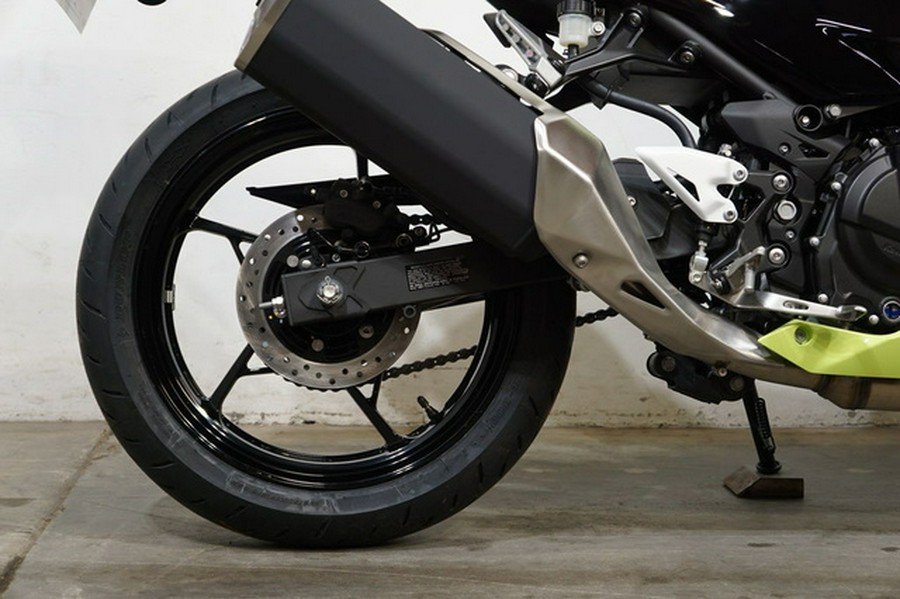 2026 Kawasaki Ninja 500 ABS Metallic Yellowish GreenEbony