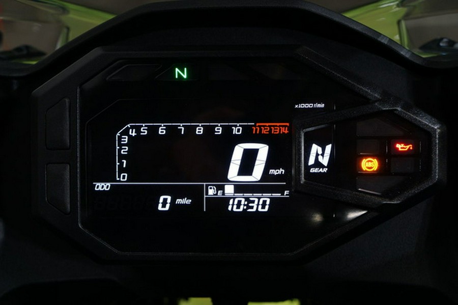 2026 Kawasaki Ninja 500 ABS Metallic Yellowish GreenEbony