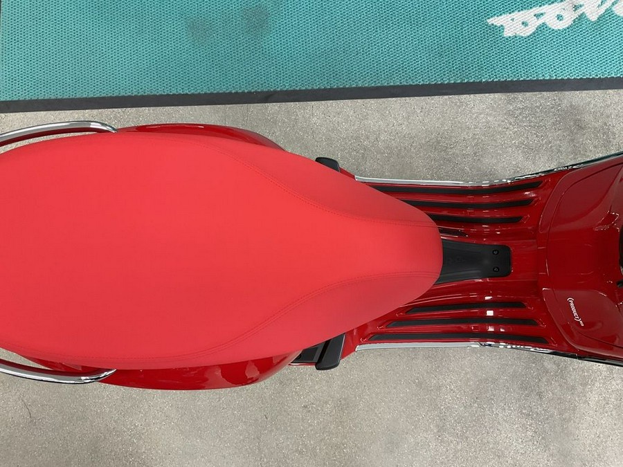 2026 Vespa Primavera 150 RED
